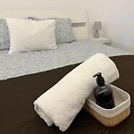 Perfect Mouraria Апартаменти